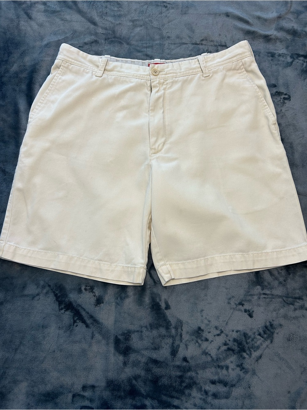 Izod Cream-White Flat Front Chino Shorts